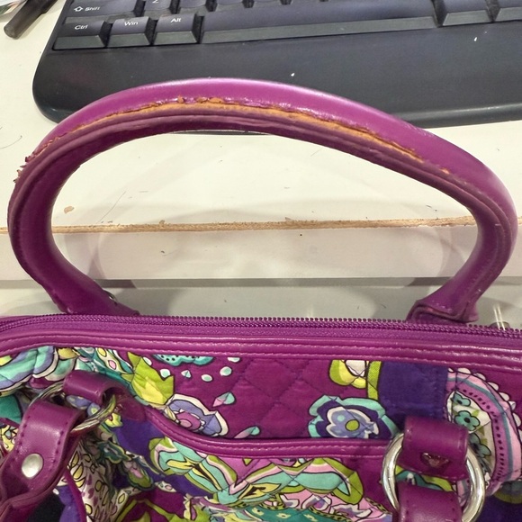 Vera Bradley Heather Purple Paisley Purse Two leather Handles Zip Pockets 2013 - Picture 13 of 13